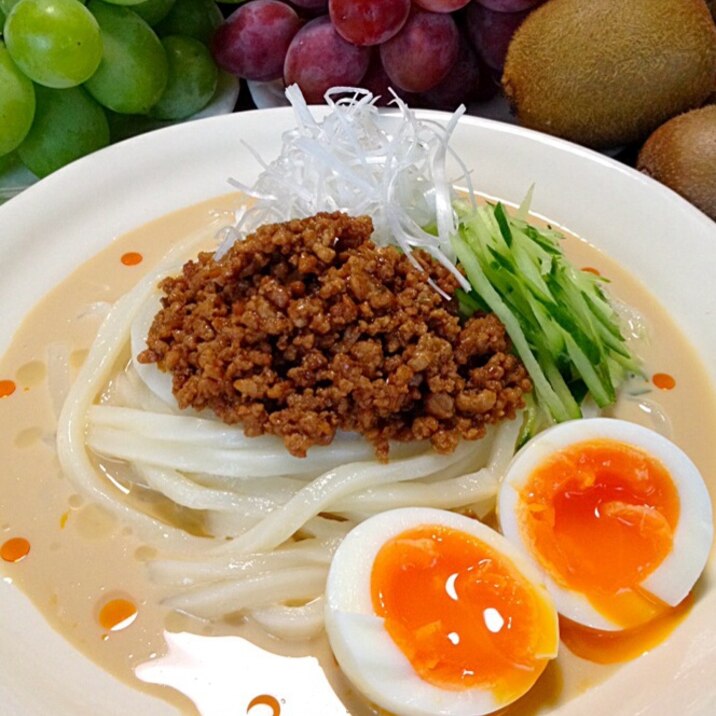 担々風豆乳うどんです☆甜麺醤風味そぼろ肉が激ウマw